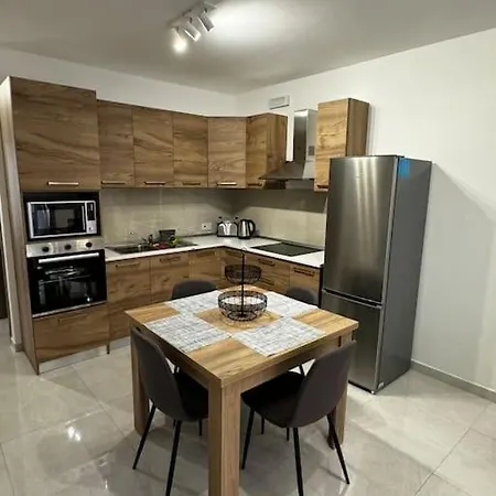 Antares 2 Bedroom In Апартаменты Gzira