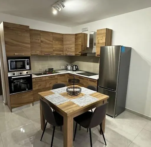 Antares 2 Bedroom In Apartman Gżira